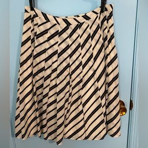 Banana Republic Navy and Beige Skirt